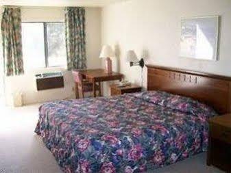 Motel 6 Lake Elsinore, Ca Buitenkant foto