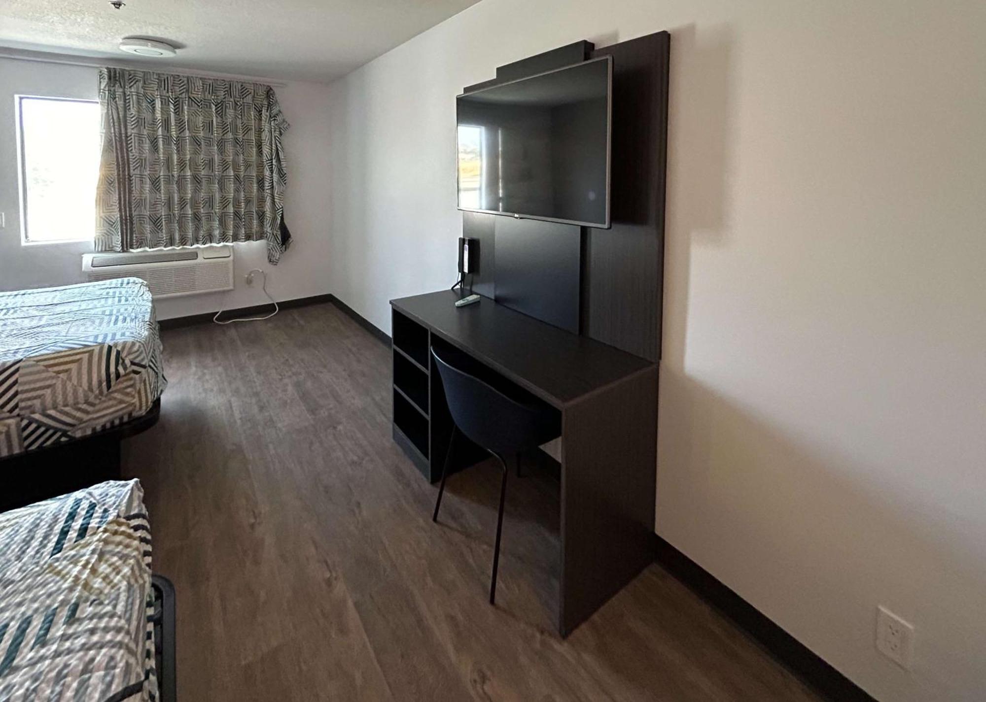 Motel 6 Lake Elsinore, Ca Buitenkant foto