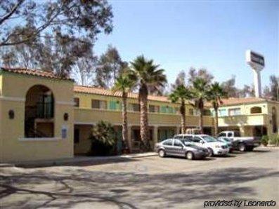Motel 6 Lake Elsinore, Ca Buitenkant foto